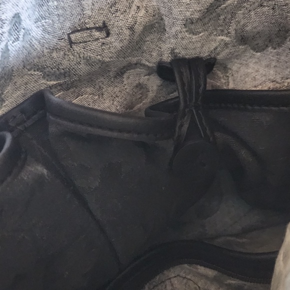 Francesco Biasia Gray Silver Hobo Bag with Woven Design - Picture 10 of 11